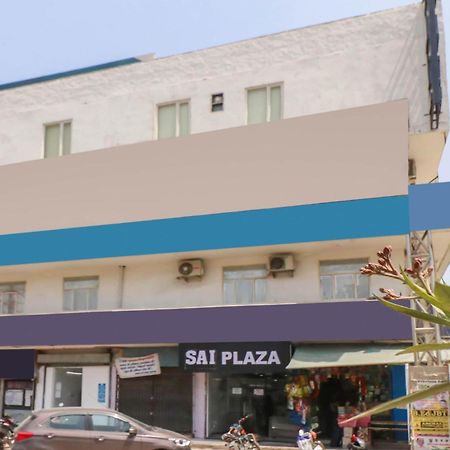 Oyo Flagship 80318 Hotel Sai Plaza Near Indira Gandhi International Airport New Delhi Ngoại thất bức ảnh