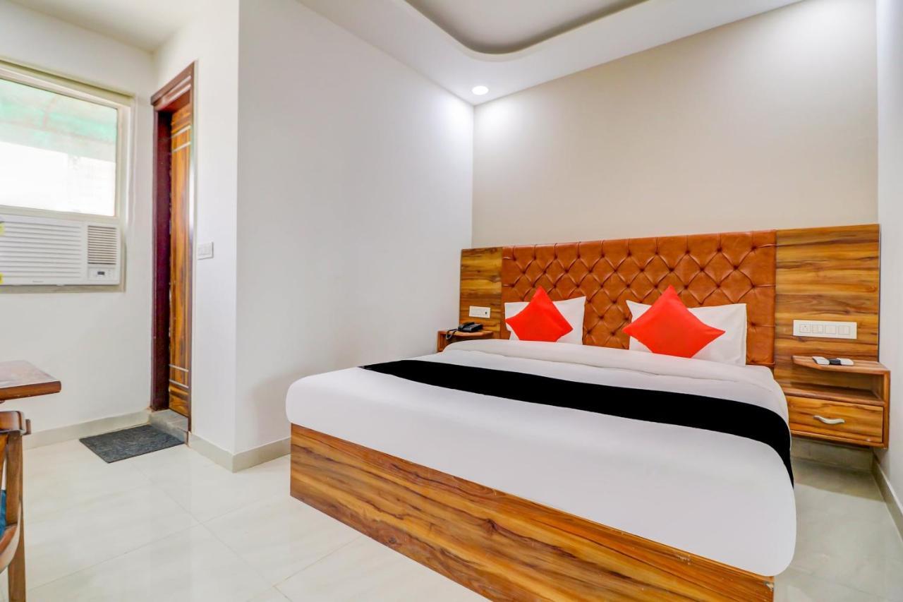 Oyo Flagship 80318 Hotel Sai Plaza Near Indira Gandhi International Airport New Delhi Ngoại thất bức ảnh
