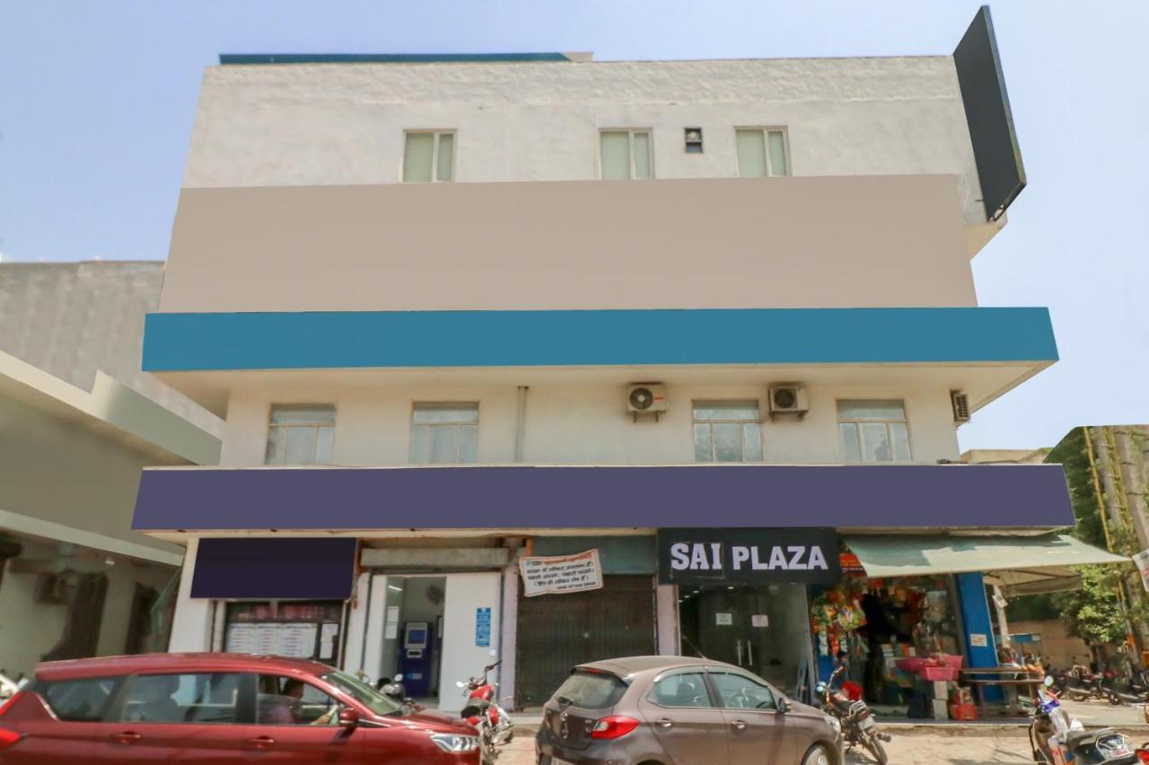 Oyo Flagship 80318 Hotel Sai Plaza Near Indira Gandhi International Airport New Delhi Ngoại thất bức ảnh